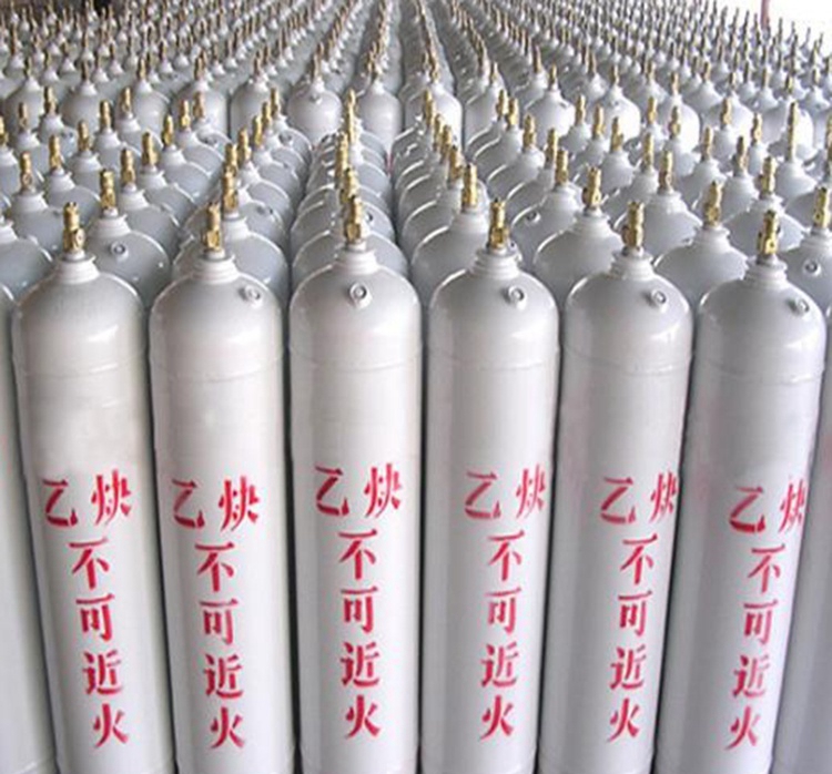 乙炔的化學(xué)屬性，主要用途有哪些？使用時(shí)有哪些注意事項(xiàng)？